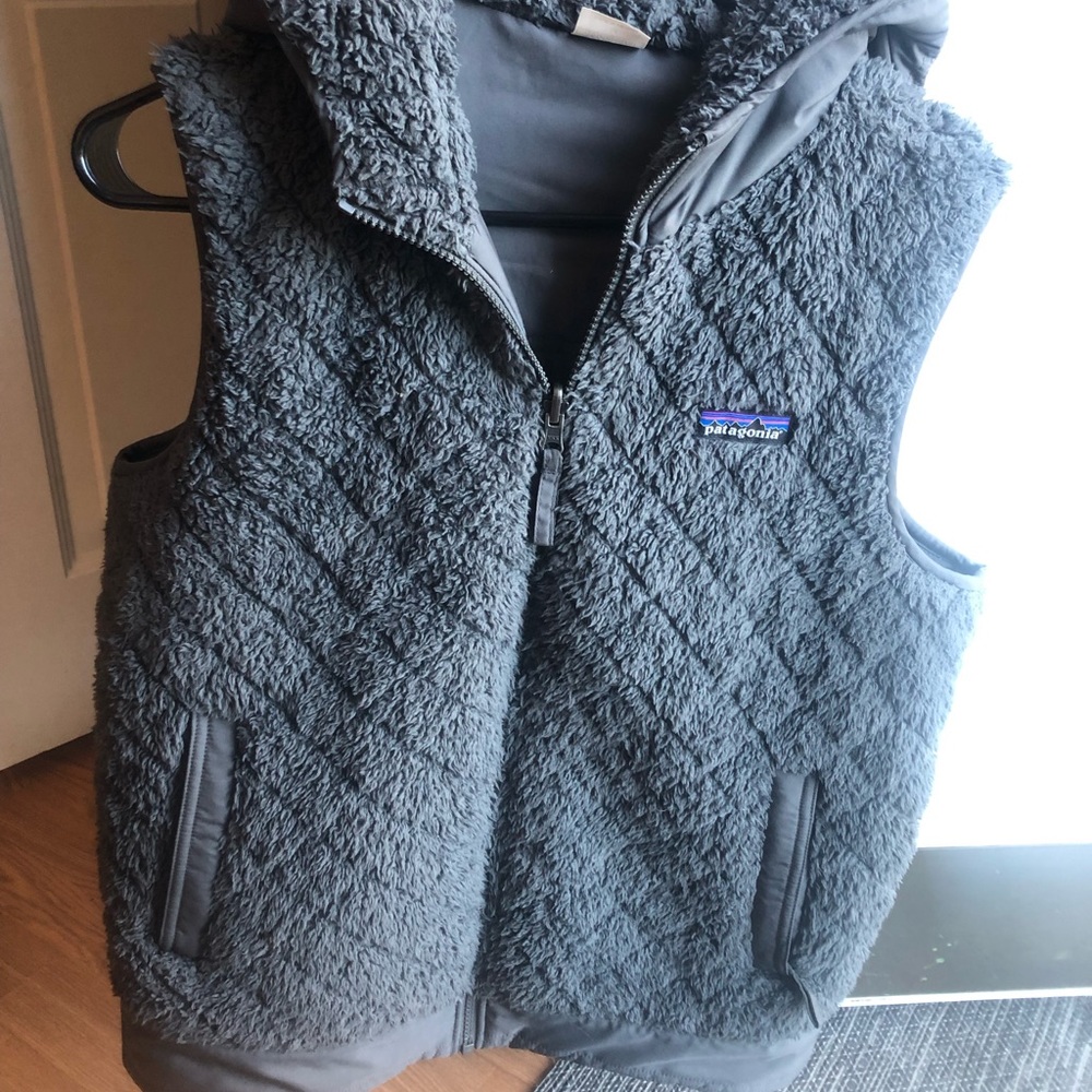 Patagonia Los Gatos Reversible Vest Charcoal